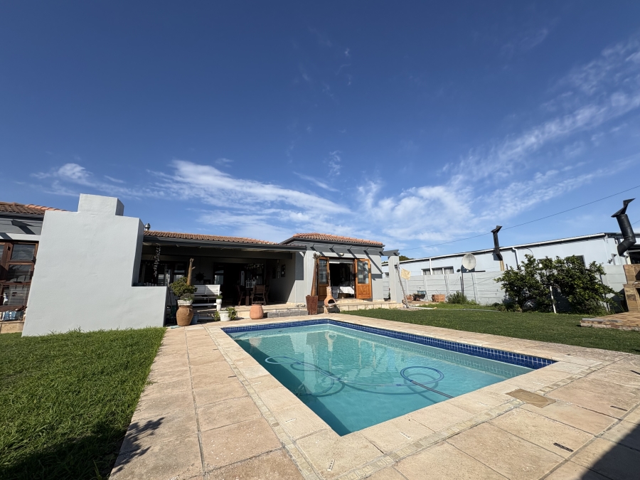 4 Bedroom Property for Sale in Yzerfontein Western Cape